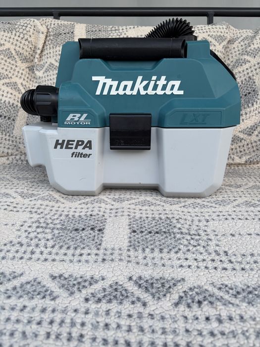 Aspirator Makita DVC750L 18V