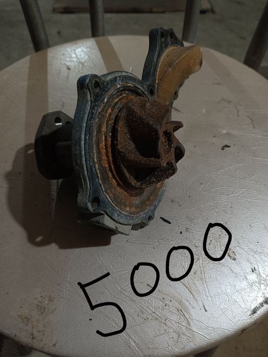 Продам запчасти Ауди в 4