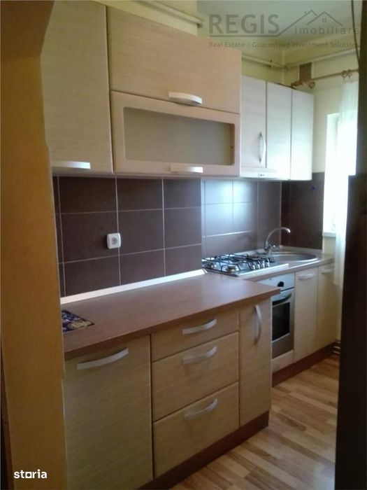 Apartament spatios 2 camere - Tractoru