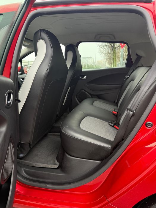 Renault Zoe 2021 52Kw baterie 135Cp MODEL   INTENS