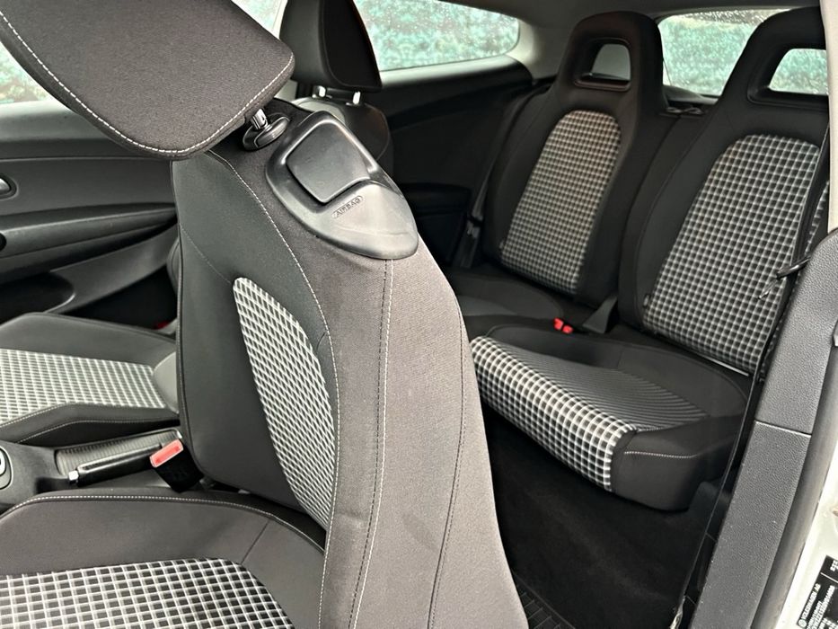 VW Scirocco 2.0 TDI 150 CP | R-Line | Automat | 2016