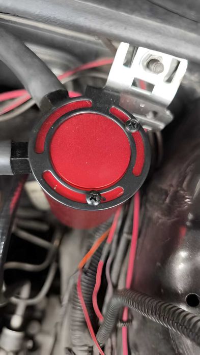 Гаранция! Нов Универсален Маслен Уловител / Сепаратор - Catch Can