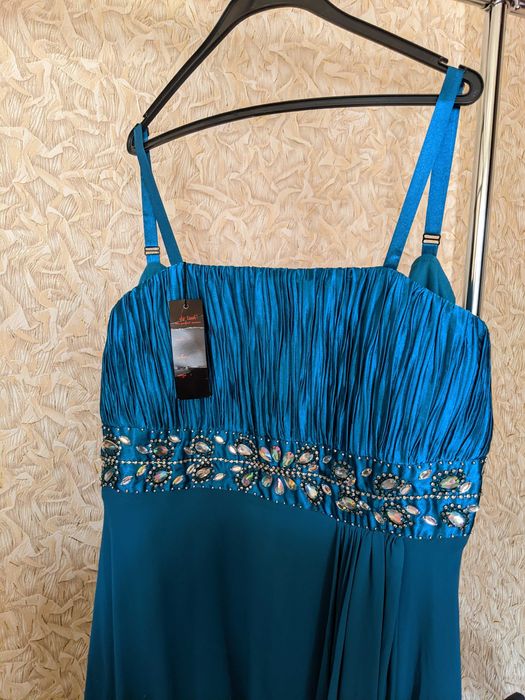 Платья для торжеств и праздников