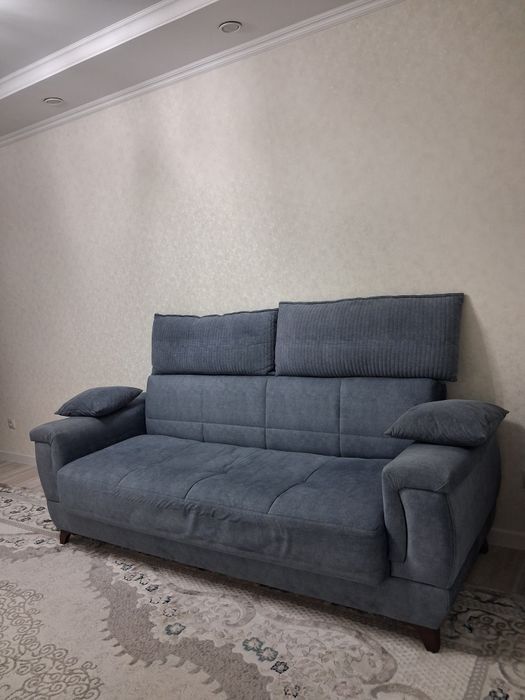 Диван для гостей.