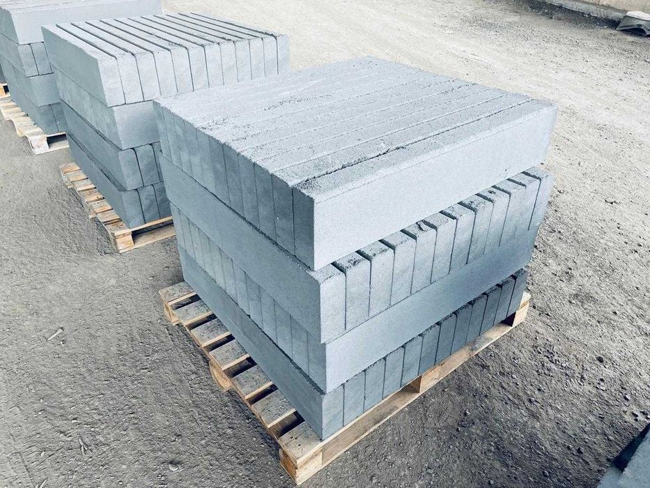 Поребрик, бордюр