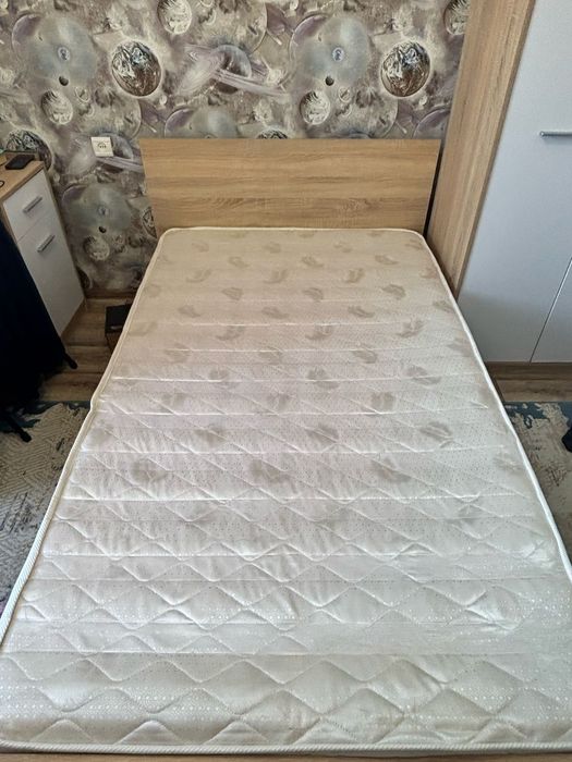 Продам кровать 1.2*2