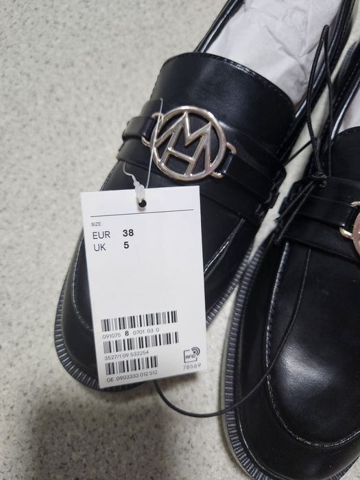 Продам лоферы H&M новые
