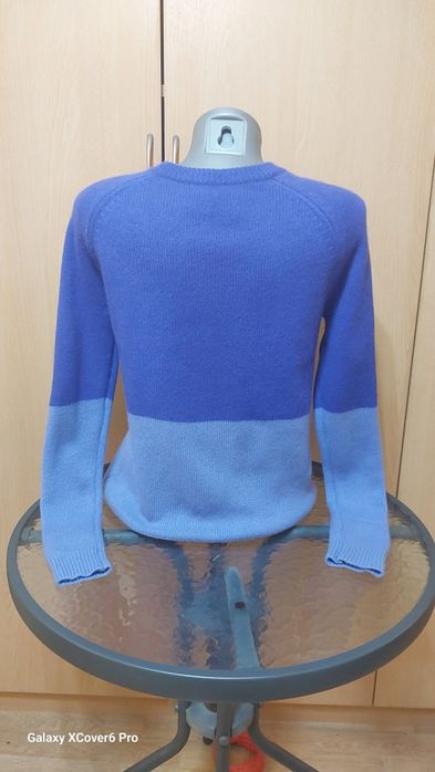 Пуловер Lilly Pulitzer. 100% кашмир S/М
100% е вълн