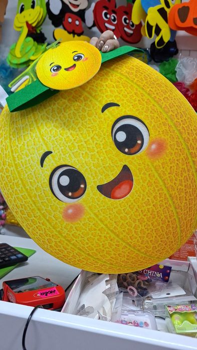 Продам костюм дыни