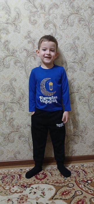 Болалар у-н комплект РАМАДАН МУБАРАК. 2-3-4 ёш, костюм кийим
