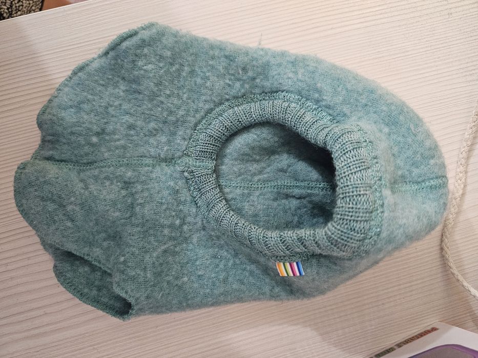 Cagulă dublată Joha din lână merinos fleece - Mint Green