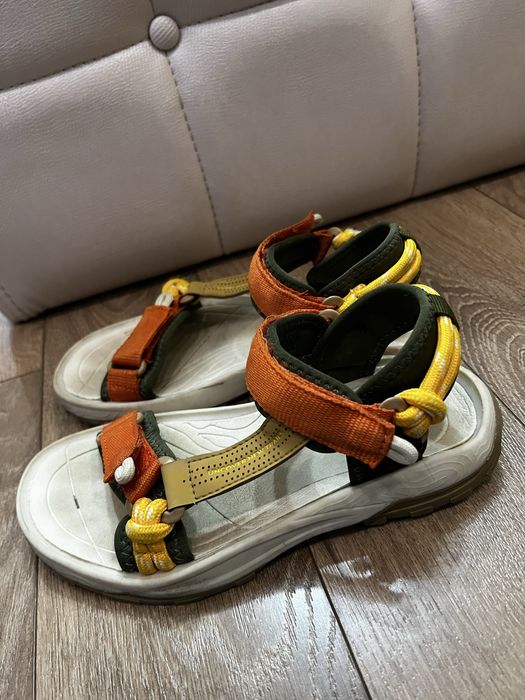 ZARA Сандали детски