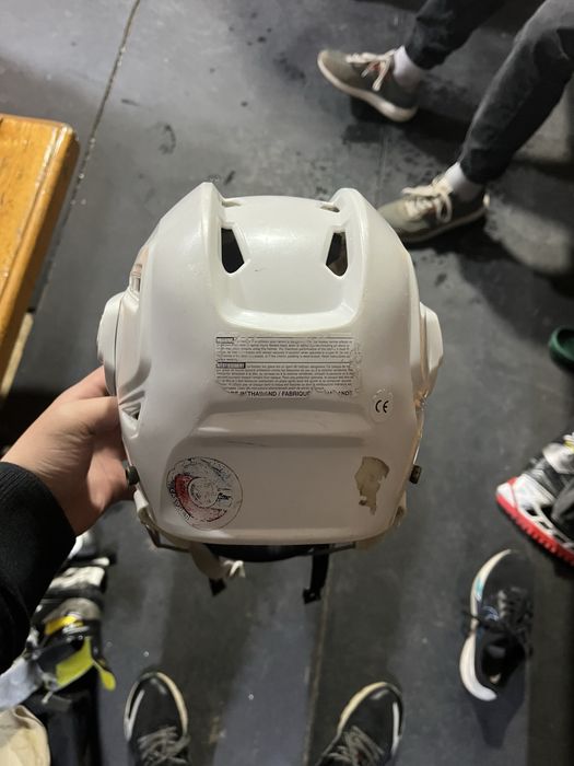 Шлем хоккейный