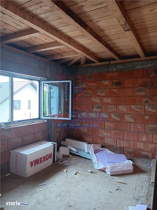 Valea Adanca str Vaii Vila duplex S=120mp teren 250mp