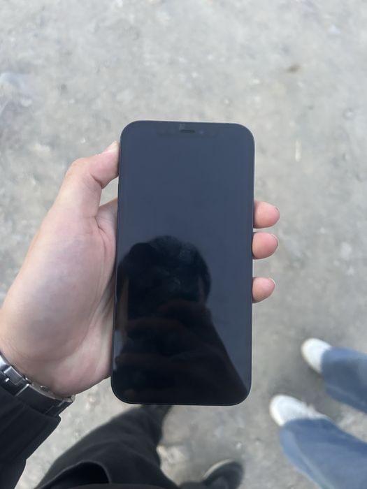 продам айфон 12!!