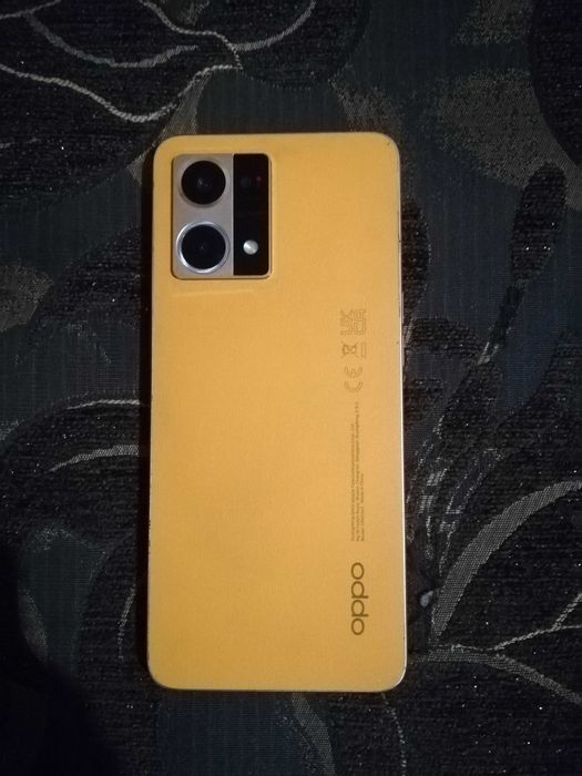 Телефон Oppo Reno 7 128gb