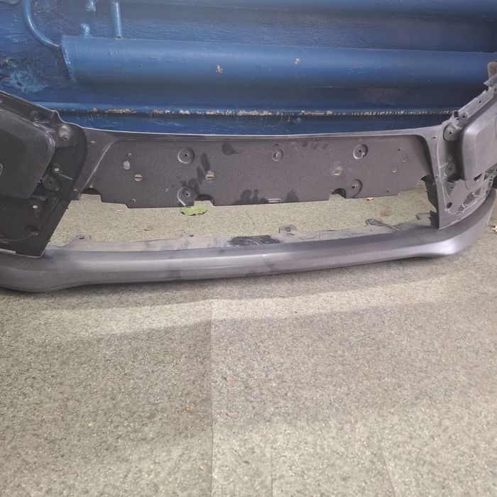 Передний бампер лада веста lada vesta