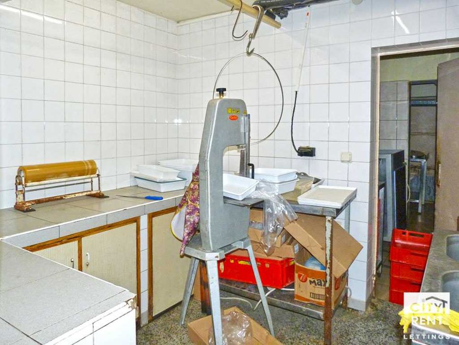 111084 Просторен магазин в кв. „Зона Б”, град Велико Търново