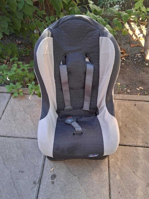 Детско столче за кола