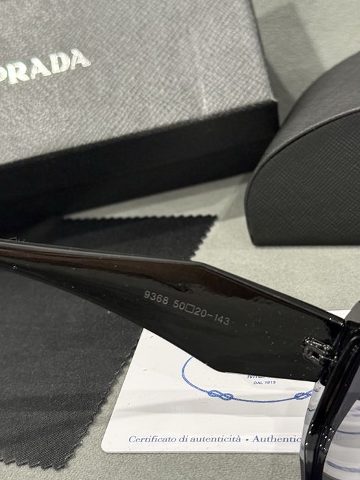 Ochelari de soare Prada Runaway noi in cutie