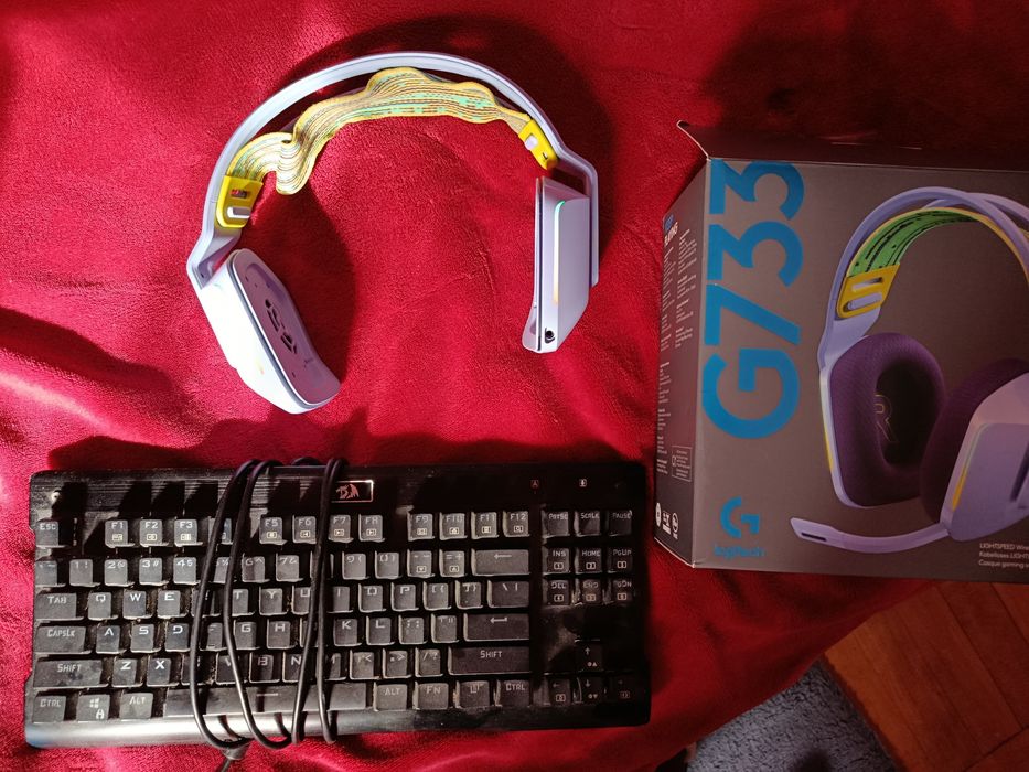 Tastatura mechanica red dragon + Casti logitech g733