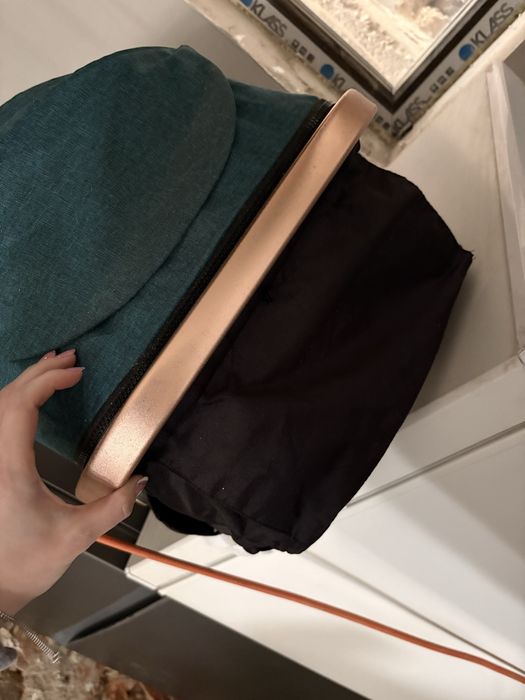 Vând cărucior tip lando/sport are și geantă, se poate observa în poză2