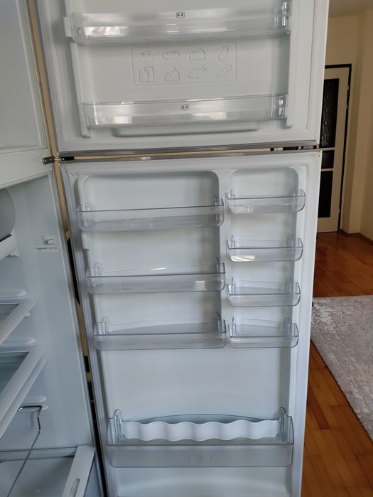 Хладилник Ariston Hotpoint