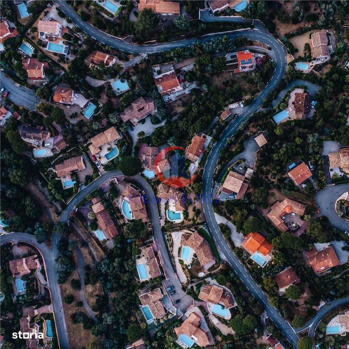 Vila spatioasa cu piscina si teren generos – Braytim, Timisoara