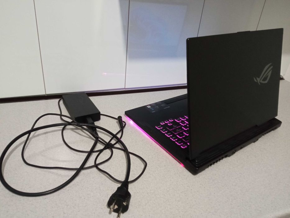 Laptop I7 GAMING EXTREM SSD 1000GB nvme placa video dedicata NVIDIA 16GB ram 2 placi video ecran IPS 15.6 inch ASUS ROG STRIX