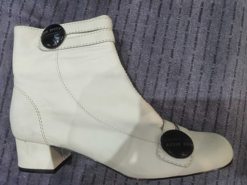 Оригинални MISS SIXTY кожени боти