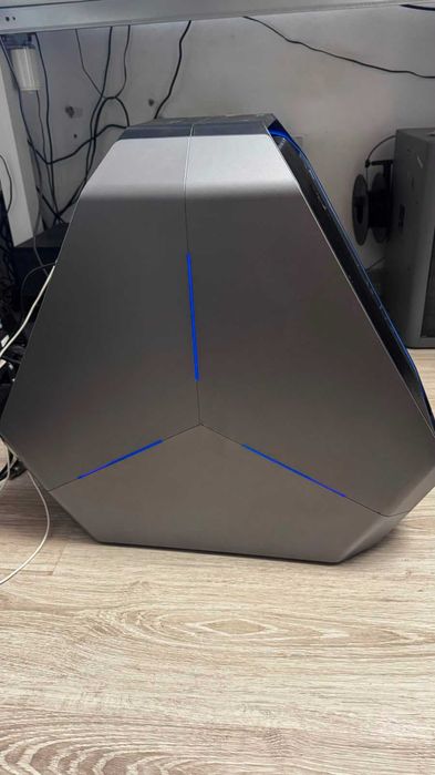 PC Gaming Alienware Area-51 R2 - i7 5930K | RTX 3060 Ti 8GB | 16GB RAM | SSD 100GB