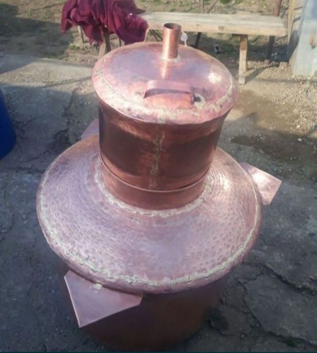 Vand cazane de facut tuica
