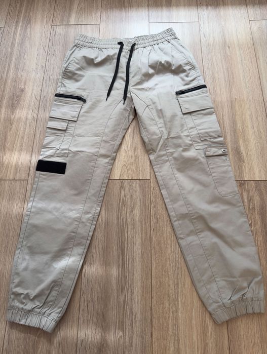 Blugi bershka 9/10