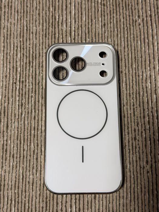 Кейс за iphone 17 pro