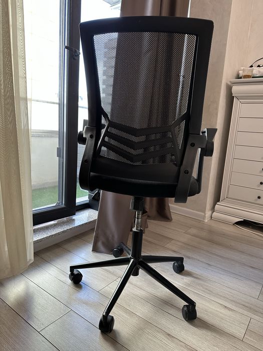 Scaun de birou ASPERUP negru