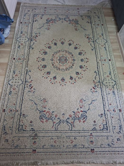 Продам ковер 1,5×2,30