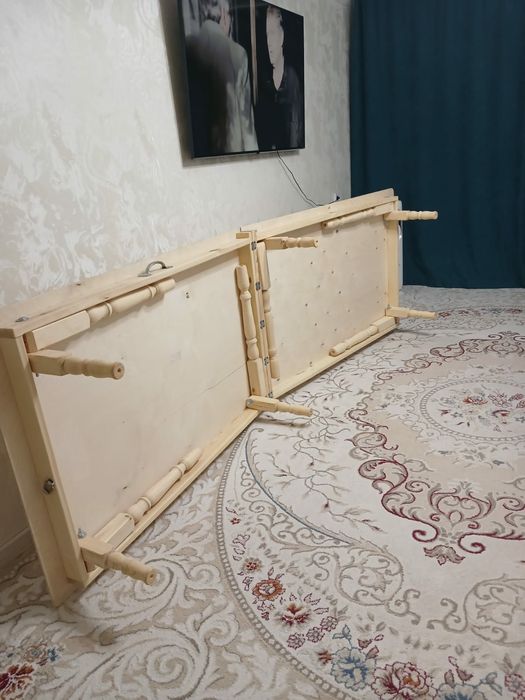 Продам Стол трансформер длина 3 метров