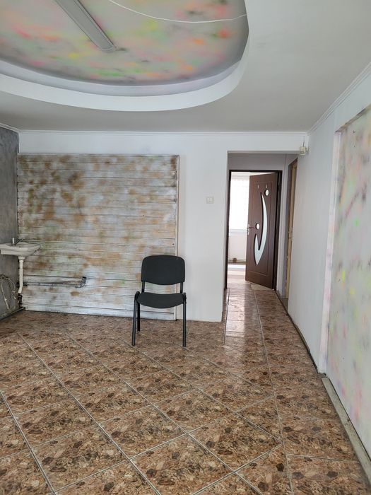 Închiriez  un spațiu comercial la parter de bloc în Târgu Mureș