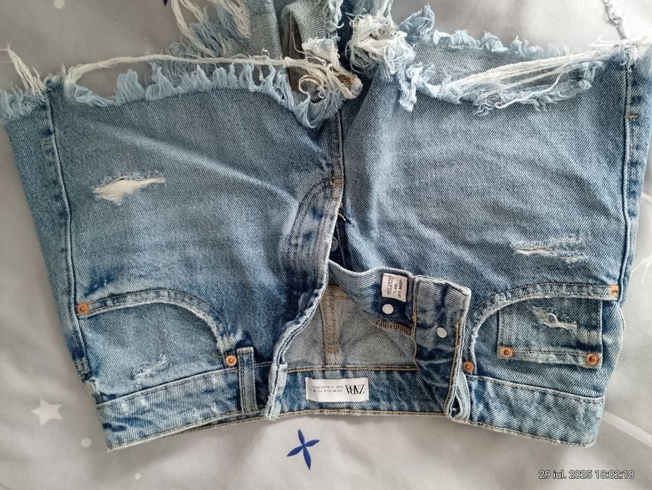 Pantaloni dama scurti