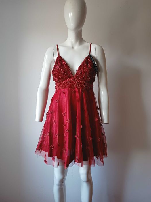 Rochie A Star Is Born nouă