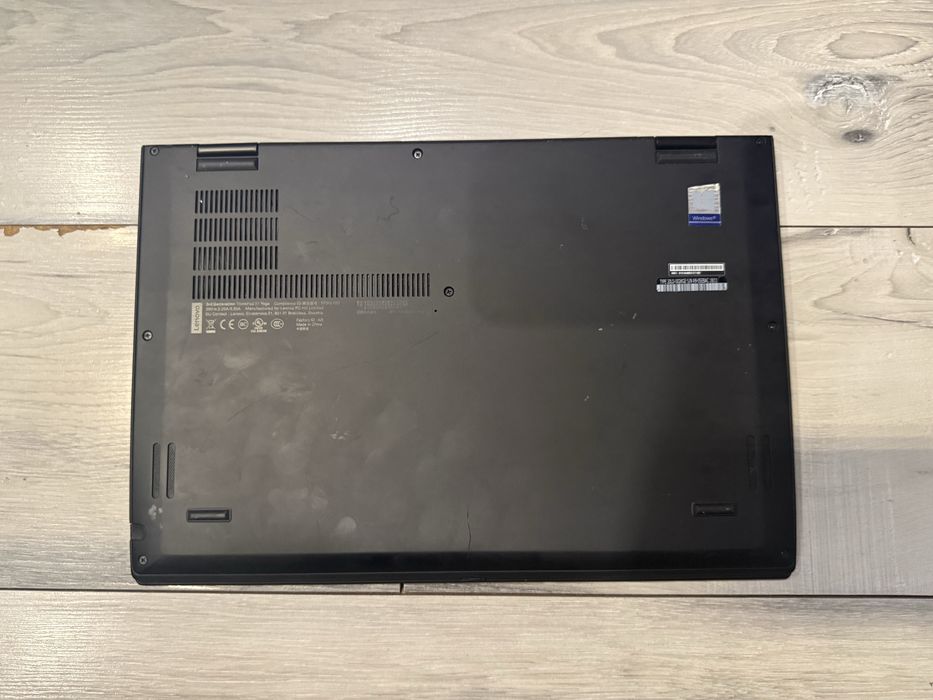 Lenovo ThinkPad X1-i7 8550u/16гб/500гб м.2 nvme/подсветка