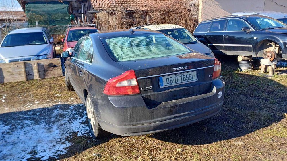 Dezmembrez  volvo V50, V70  ,S80 an fab 2008 motor diesel 2.4