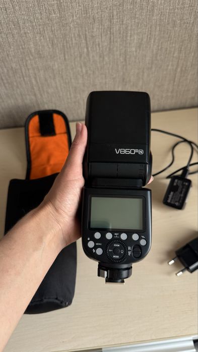 Вспышка Godox V860III N для Nikon