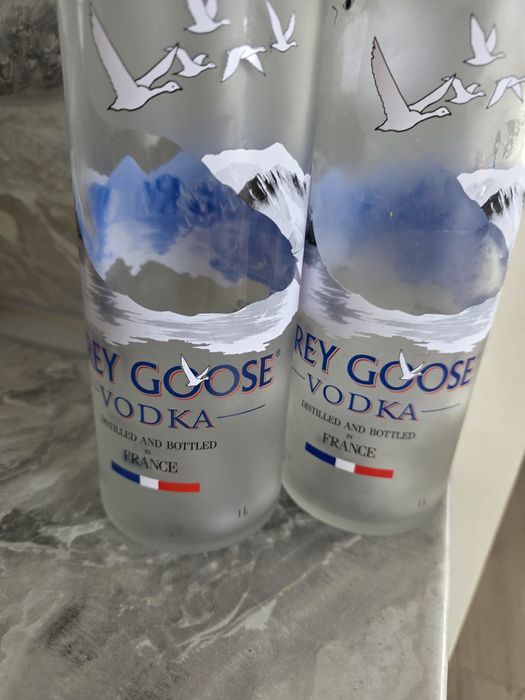 Бутилки уиски водка Glenfiddich Grey goose