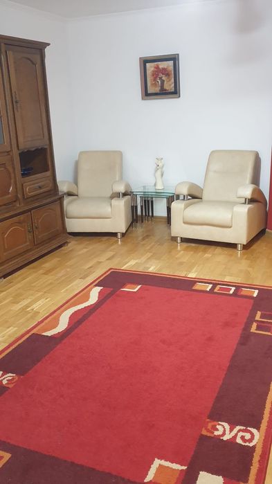 Apartament 3 camere de închiriat Brăila