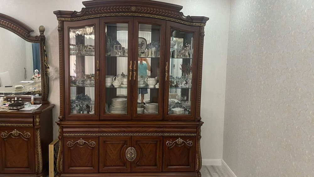 Сервант для гостинной