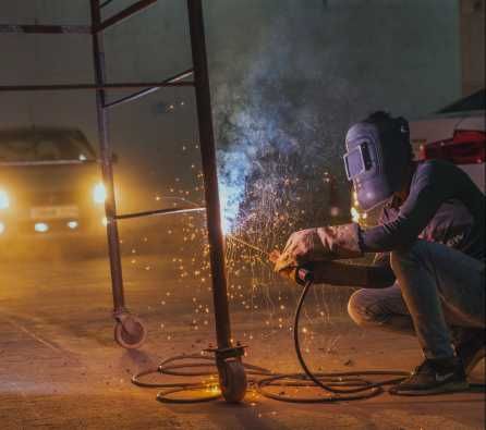 Сварочный инвертор HUGONG POWER STICK 300 III svarka aparat