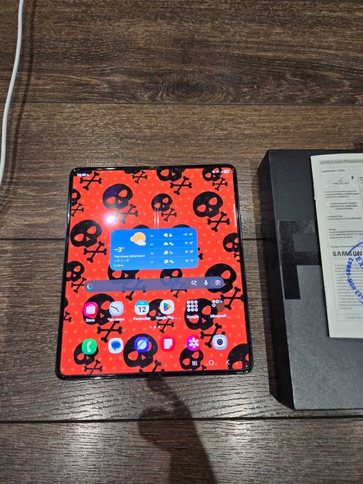 Samsung z Fold 4 и Iphone 13 pro max