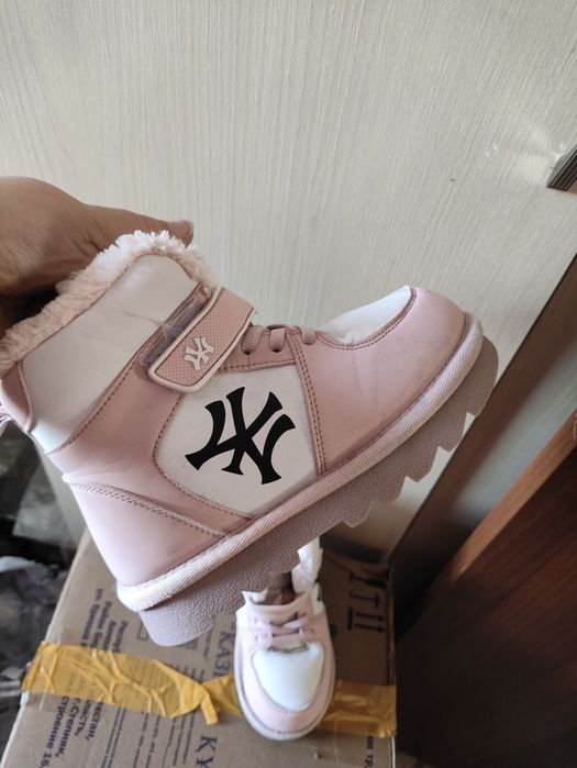 Обувь для девочки