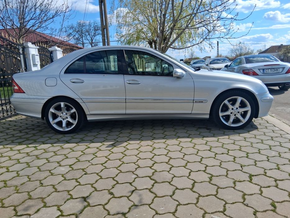 Mercedes-Benz C -Class